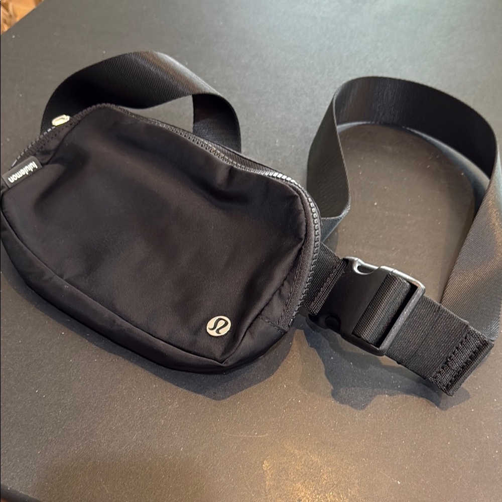 lululemon athletica Black Belt Bag